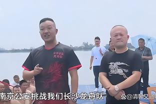 布克单场至少24分15助&仅1失误 队史纳什后首人